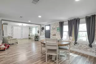 281 N Shady Oaks Dr, Point Blank, TX 77364 - Photo 11