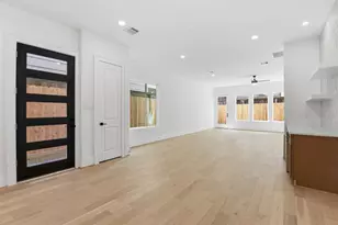 1434 Alexander St, Houston, TX 77008 - Photo 9