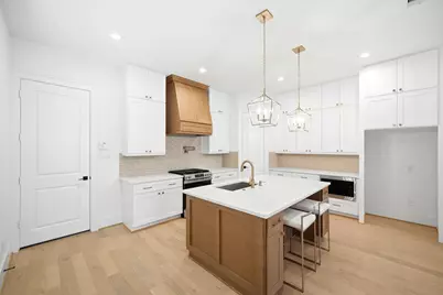 1434 Alexander Street, Houston, TX 77008 - Photo 11