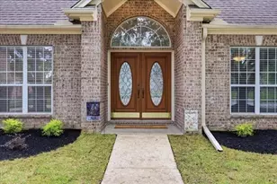 8135 Medinah Dr, Beaumont, TX 77707 - Photo 5