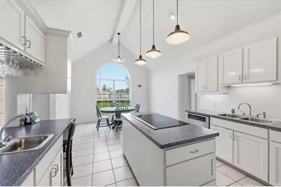 8135 Medinah Drive, Beaumont, TX 77707 - Photo 15