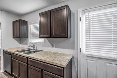 8603 River Crest Drive, Baytown, TX 77521 - Photo 25