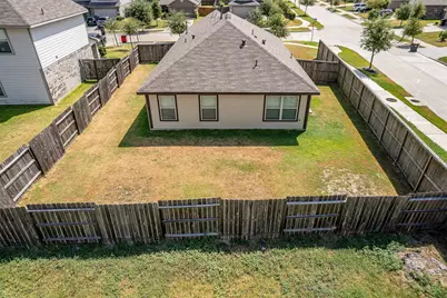8603 River Crest Drive, Baytown, TX 77521 - Photo 31
