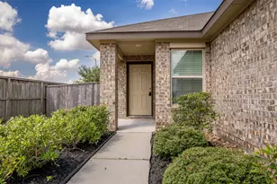 8603 River Crest Dr, Baytown, TX 77521 - Photo 9