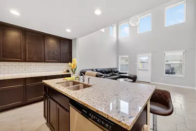 8007 Carillon Way, Rosharon, TX 77583 - Photo 11