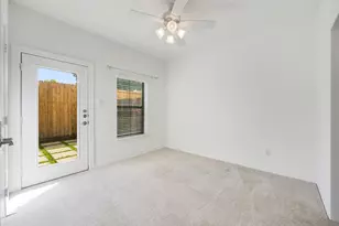 1146 Hempstead Villa Ln, Houston, TX 77008 - Photo 5