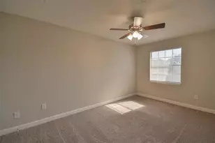 1326 Town Circle Circle, Baytown, TX 77520 - Photo 17