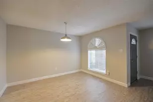 1326 Town Circle Circle, Baytown, TX 77520 - Photo 11