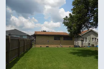 930 W 5th Street, Port Arthur, TX 77640 - Photo 3
