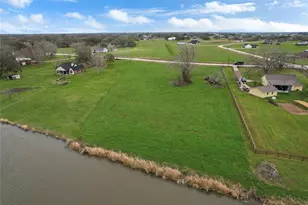 708 Winchester Trail, Angleton, TX 77515 - Photo 1