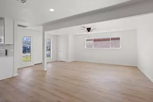 5330 Royal Oak Dr, Texas City, TX 77591 - Photo 7