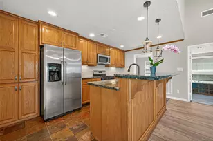 115 12th St, San Leon, TX 77539 - Photo 11