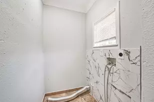 12812 Shannon Hills Dr, Houston, TX 77099 - Photo 25