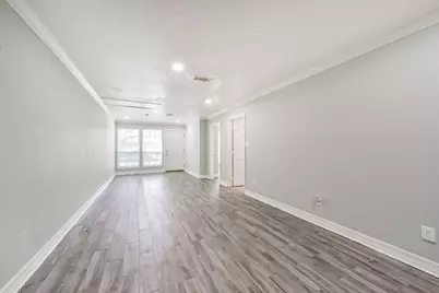 12812 Shannon Hills Drive, Houston, TX 77099 - Photo 9