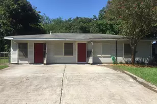 3022 Tarpey Ave, Texas City, TX 77590 - Photo 1