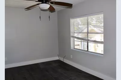 6832 Ave I #A, South Houston, TX 77011 - Photo 5