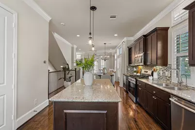 1118 W 25th Street, Houston, TX 77008 - Photo 11