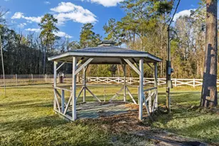 631 Fm 253 Rd, Buna, TX 77612 - Photo 3