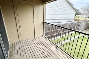 700 Thicket Ln, Houston, TX 77079 - Photo 17