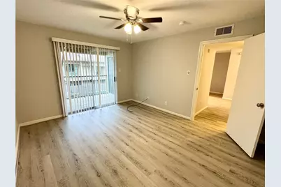 700 Thicket Lane #406, Houston, TX 77079 - Photo 11