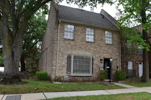 6501 Gambier Ln, Bellaire, TX 77401 - Photo 1