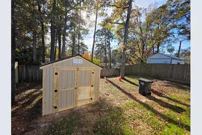 9 Ridgeway Drive, Conroe, TX 77303 - Photo 11