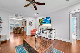 3807 Avenue R, Galveston, TX 77550 - Photo 11