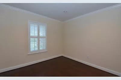 1007 Blue Willow Drive, Houston, TX 77042 - Photo 11