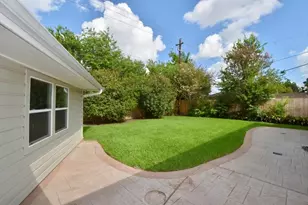 1007 Blue Willow Dr, Houston, TX 77042 - Photo 31