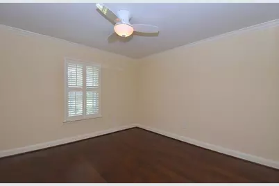 1007 Blue Willow Drive, Houston, TX 77042 - Photo 23
