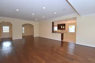 1007 Blue Willow Dr, Houston, TX 77042 - Photo 15