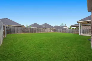 9727 Migrant Hawker Ct, Conroe, TX 77385 - Photo 35