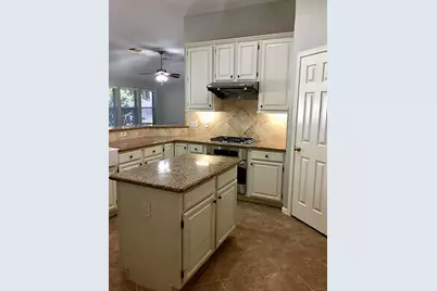4506 Springfield Lakes Street, Sugar Land, TX 77479 - Photo 13