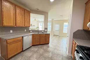 3118 Creek Bank Ln, Pearland, TX 77581 - Photo 7