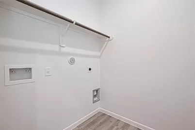 2123 Spring Hollow Drive, Baytown, TX 77521 - Photo 17