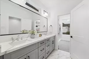 1910 Luna Woods Ln, Houston, TX 77055 - Photo 23