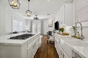 1532 W 24th St, Houston, TX 77008 - Photo 11