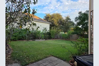 11015 Sporting Hill Lane, Sugar Land, TX 77498 - Photo 5