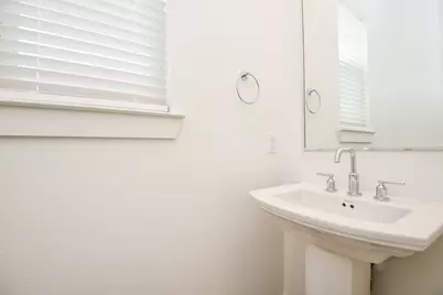 11119 Savannah Woods Lane, Houston, TX 77043 - Photo 9