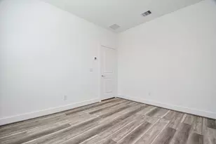 11119 Savannah Woods Ln, Houston, TX 77043 - Photo 7