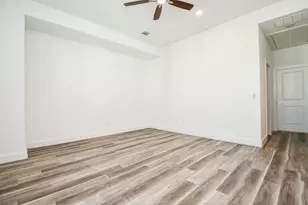 11119 Savannah Woods Ln, Houston, TX 77043 - Photo 23