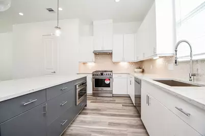 11119 Savannah Woods Lane, Houston, TX 77043 - Photo 13