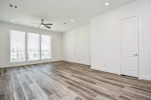 11119 Savannah Woods Ln, Houston, TX 77043 - Photo 17