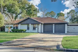 9515 Meadowglen Ln, Houston, TX 77063 - Photo 37