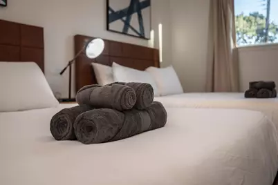 9515 Meadowglen Lane, Houston, TX 77063 - Photo 27