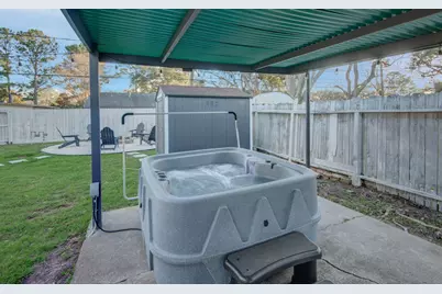 9515 Meadowglen Lane, Houston, TX 77063 - Photo 19