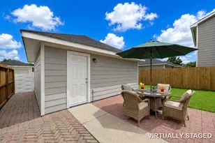 1714 Claremont Garden Cir, Houston, TX 77047 - Photo 7