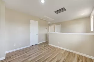 1714 Claremont Garden Cir, Houston, TX 77047 - Photo 11