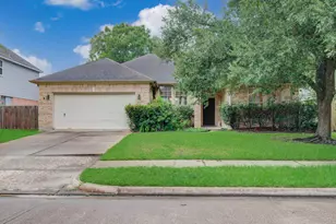 7107 Trimstone Dr, Pasadena, TX 77505 - Photo 1