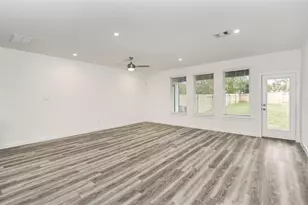 3021 Skyline Mesa Dr, Houston, TX 77047 - Photo 9